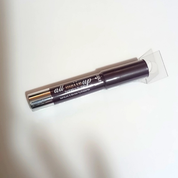 Hard Candy All Matte Up Hydrating Lip Stain, 1027 - Picture 4 of 4